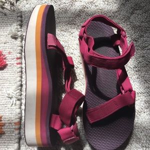 Platform Teva Sandals